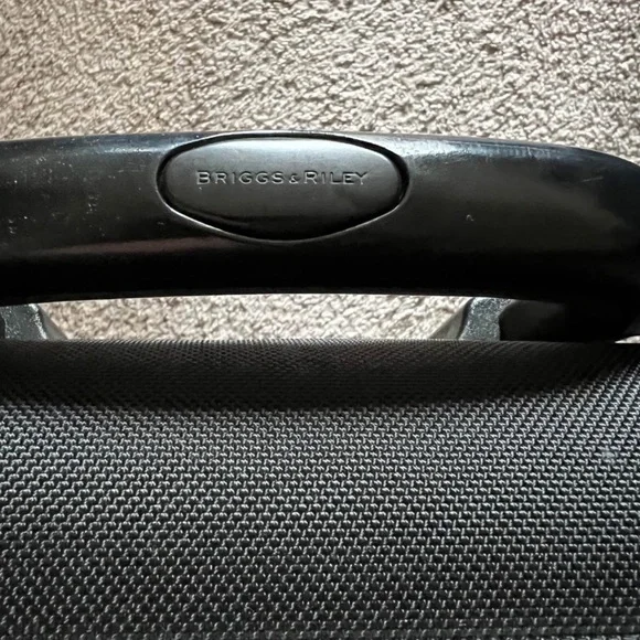 BRIGGS & RILEY BASELINE ROLLING GARMENT BAG - Picture 4 of 10